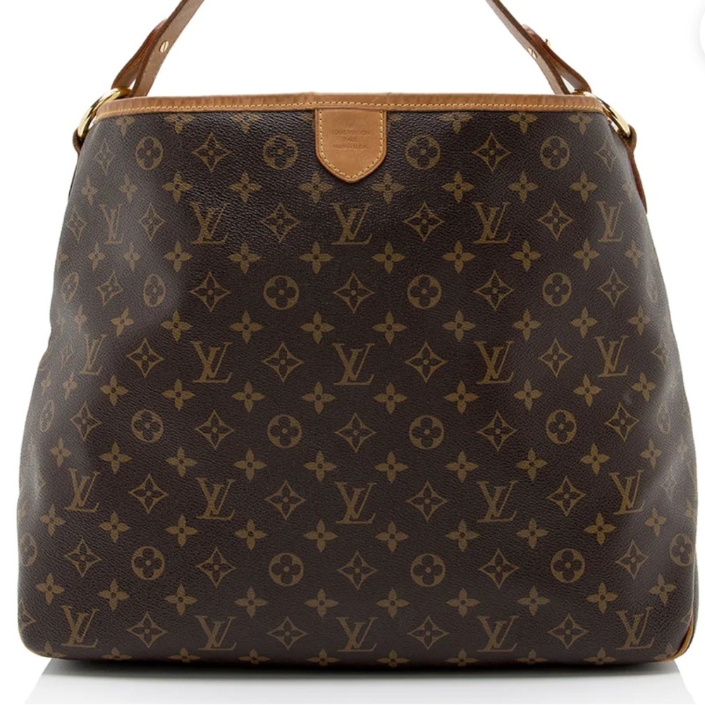 Delightful Louis Vuitton mono gram handbag